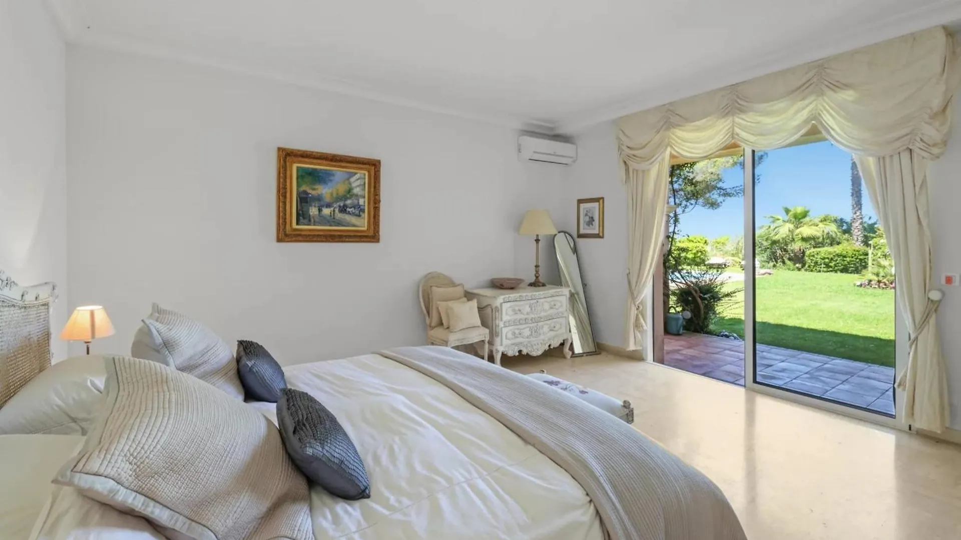 Ref 1849 - Cannes - Villa Provencal Style To Rent ル·カネ